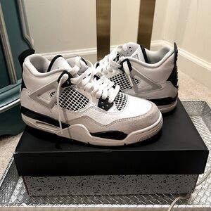 Military Black Jordan 4’s, 5Y